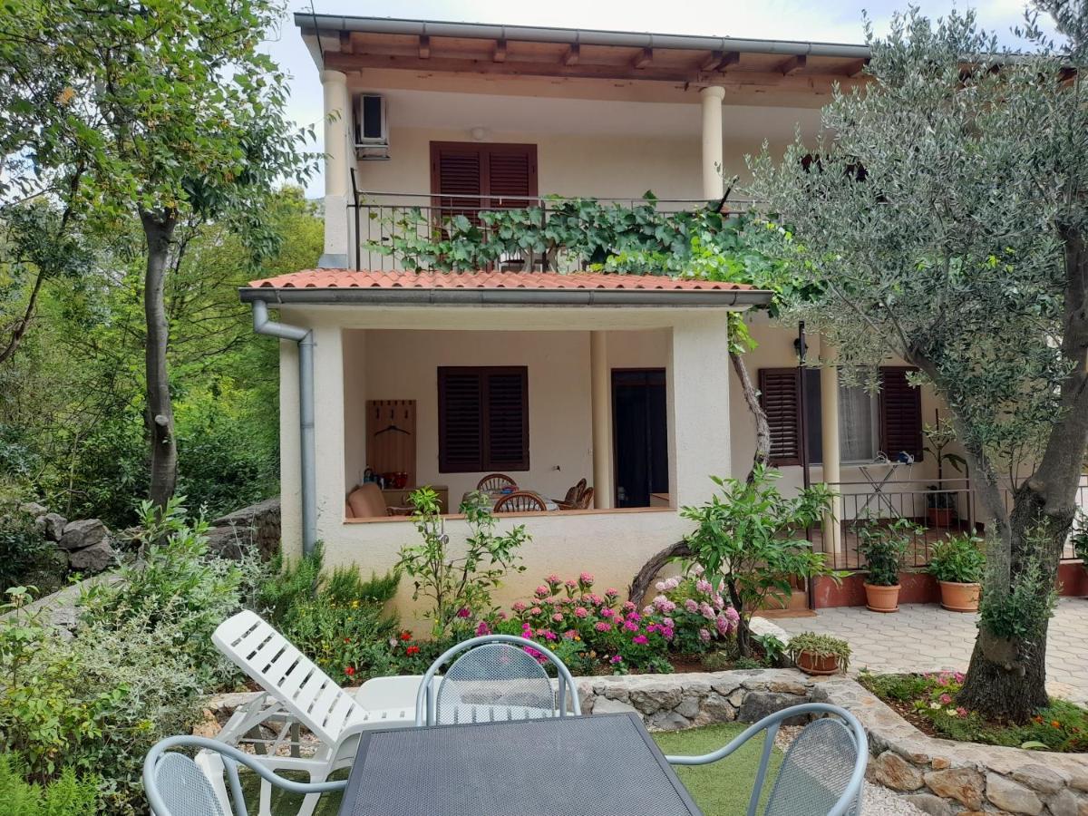 Apartmani Sekana Starigrad Paklenica Exterior photo