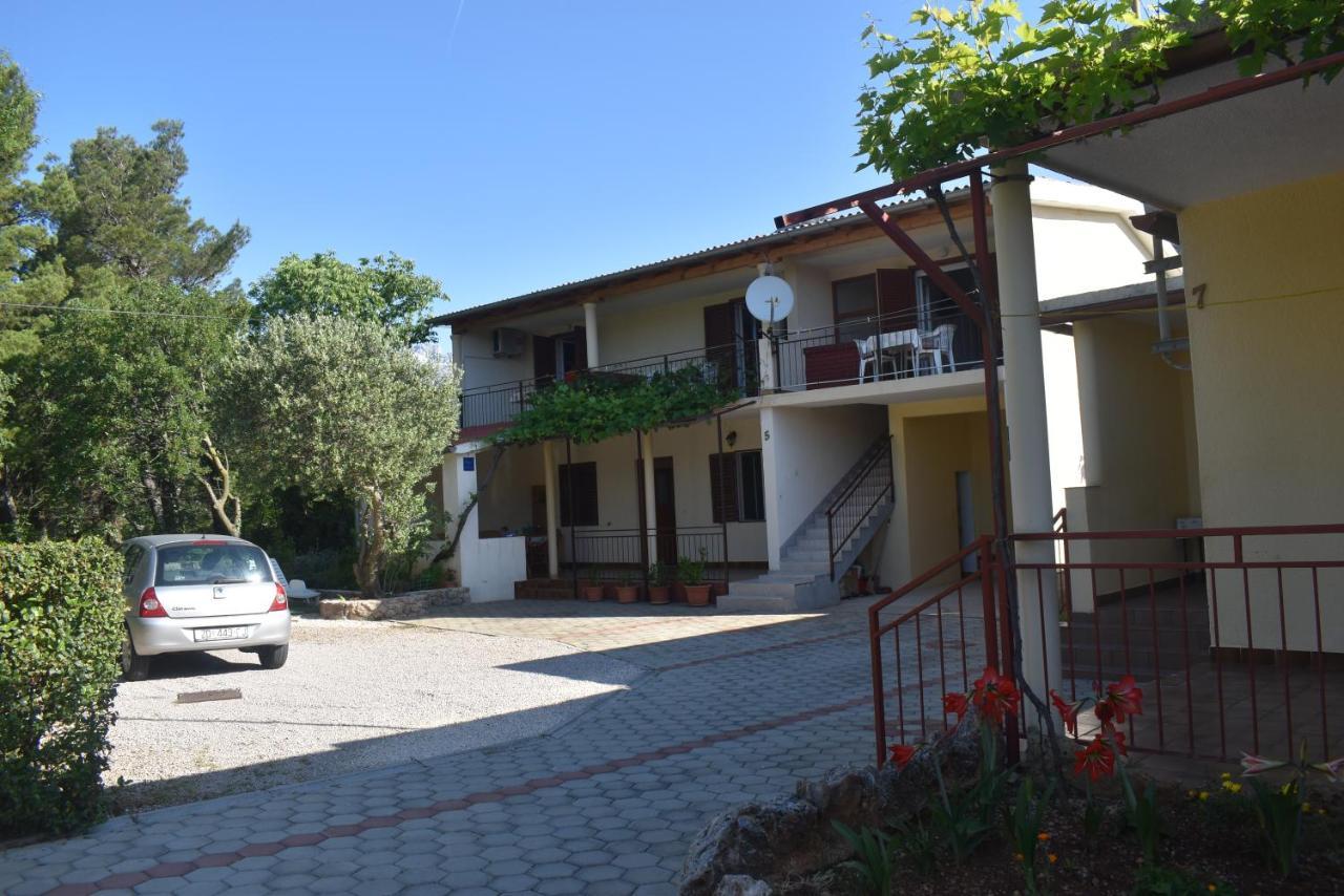 Apartmani Sekana Starigrad Paklenica Exterior photo
